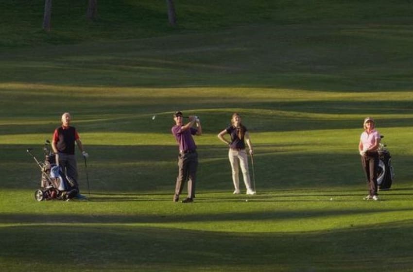 Mastering the Shamble Format in Golf: A Complete Guide to Rules & Scoring