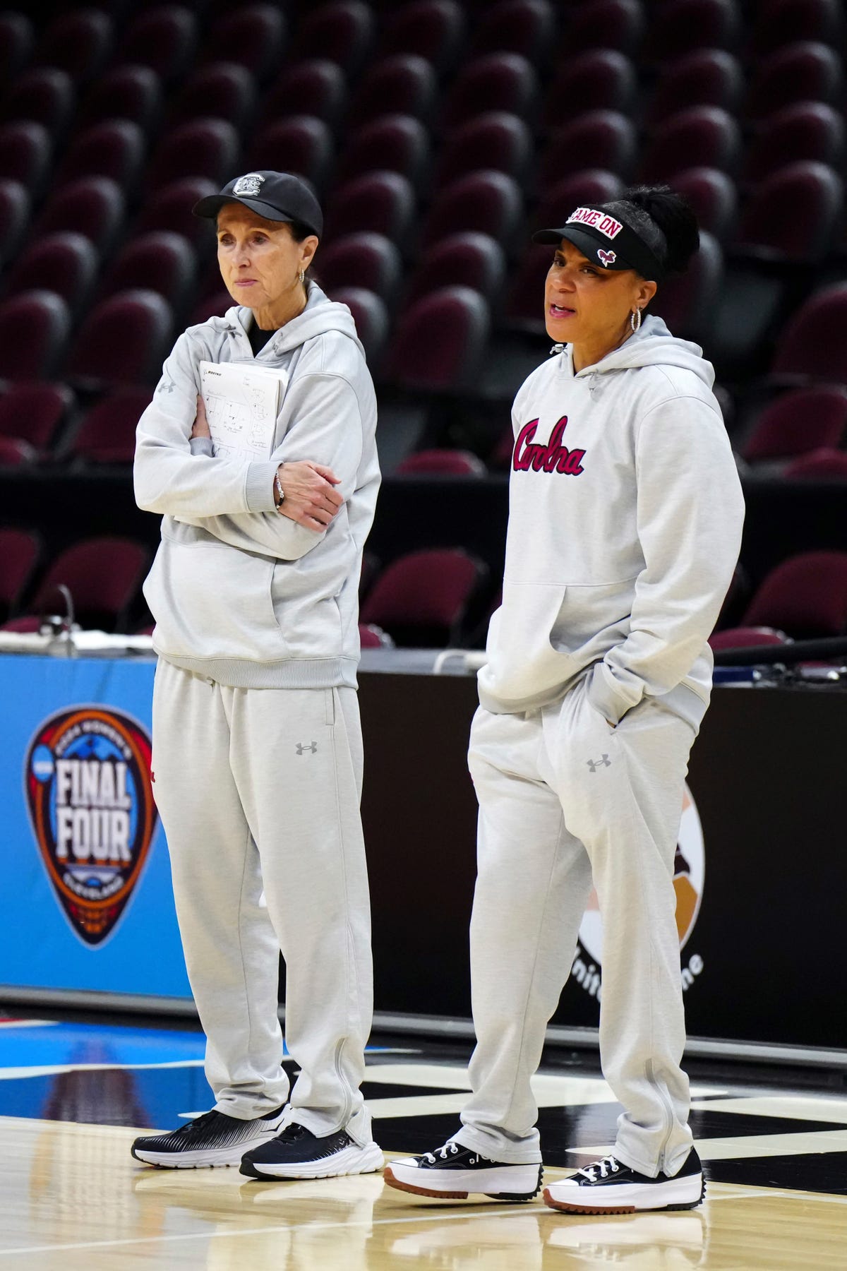 The Dynamic Relationship Between Lisa Boyer and Dawn Staley at South Carolina