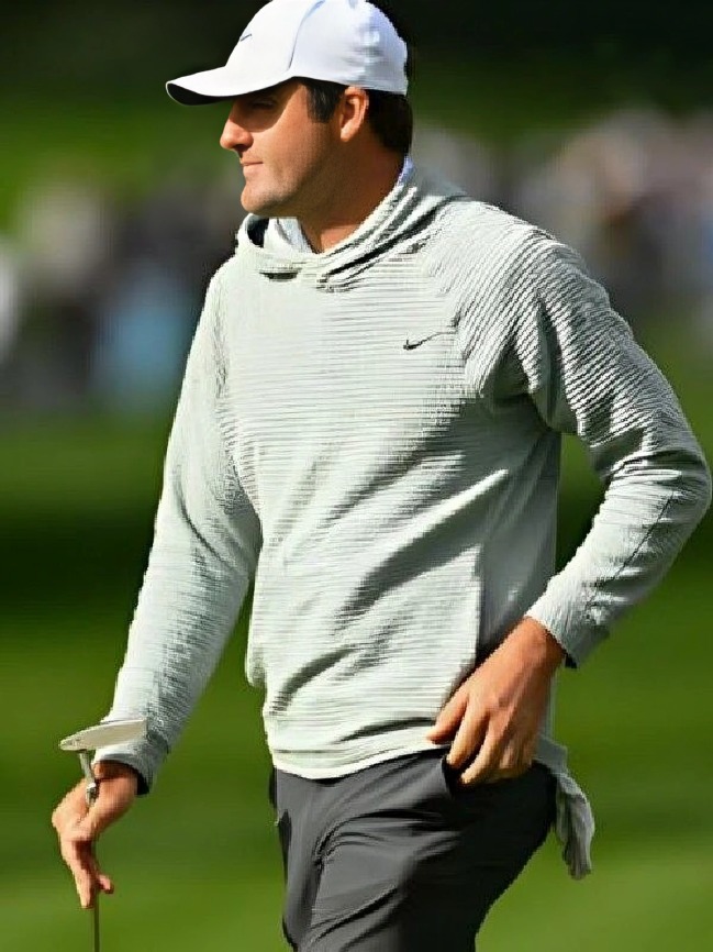 Scheffler Nike Hoodie: What Makes It Special? Discover the Features of this Popular Hoodie