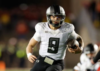 Utah vs Oregon Showdown: Who Will Win This Big Football Game?