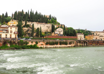 Finding the best set for Verona: A quick guide.